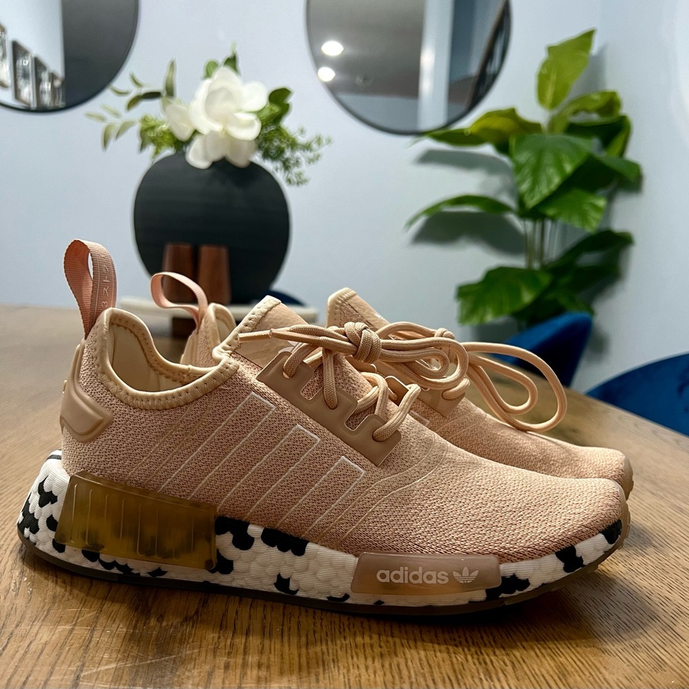 Never Worn Adidas Original NMD R1